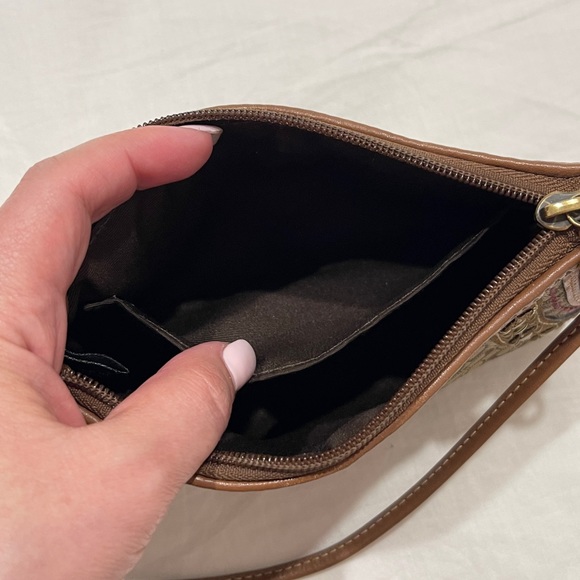 Rare vintage COACH wristlet - Picture 9 of 9